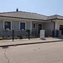 Luxusné oplotenie - kovaný plot a brána OSSE