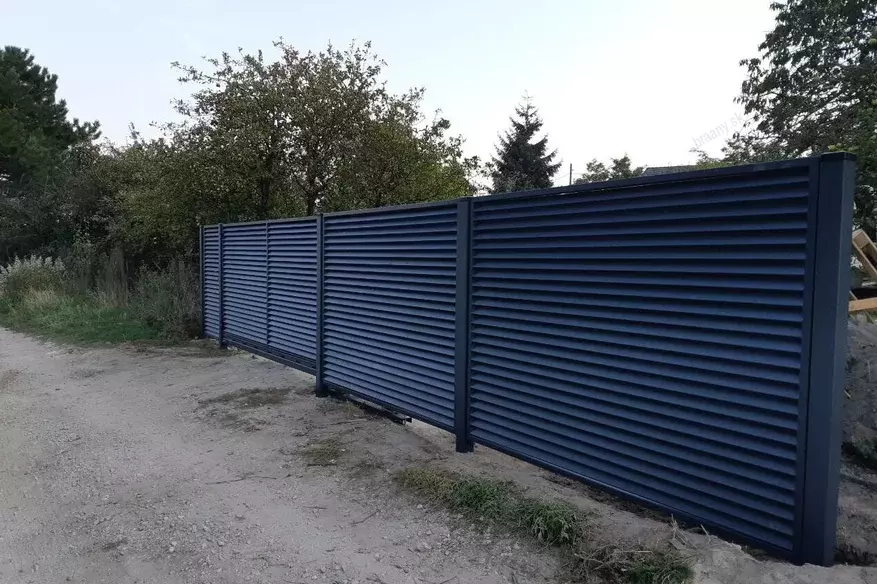 Nepriehľadné kované posuvné brány - BRAANY Nepriehľadné kované posuvné brány - BRAANY